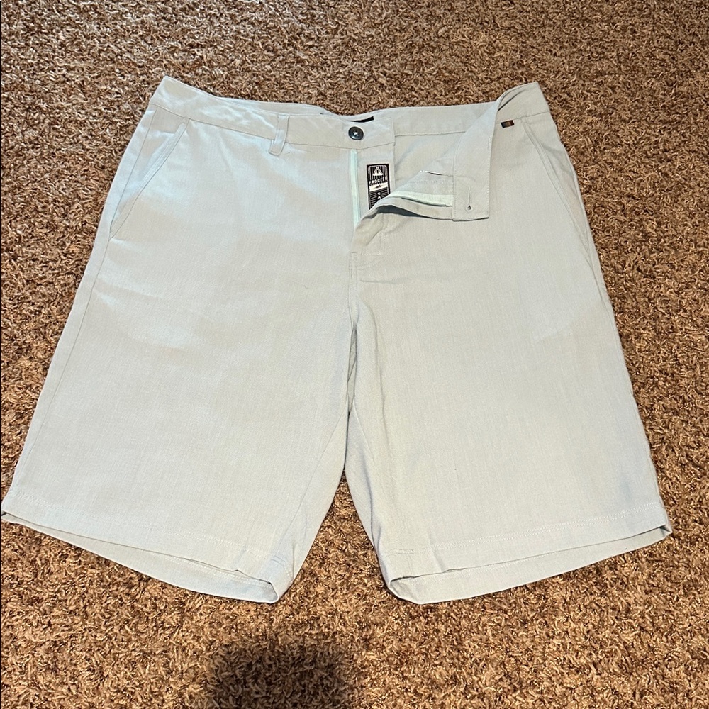 Travis Mathew golf shorts. Turquoise , very soft, size 34.
